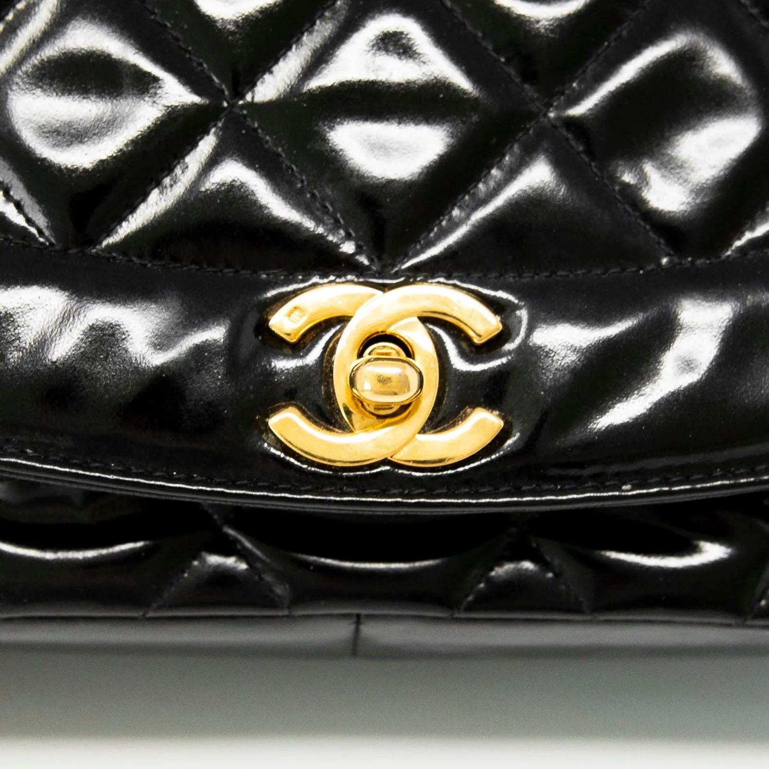 Chanel Vintage Black Patent Medium Diana Flap