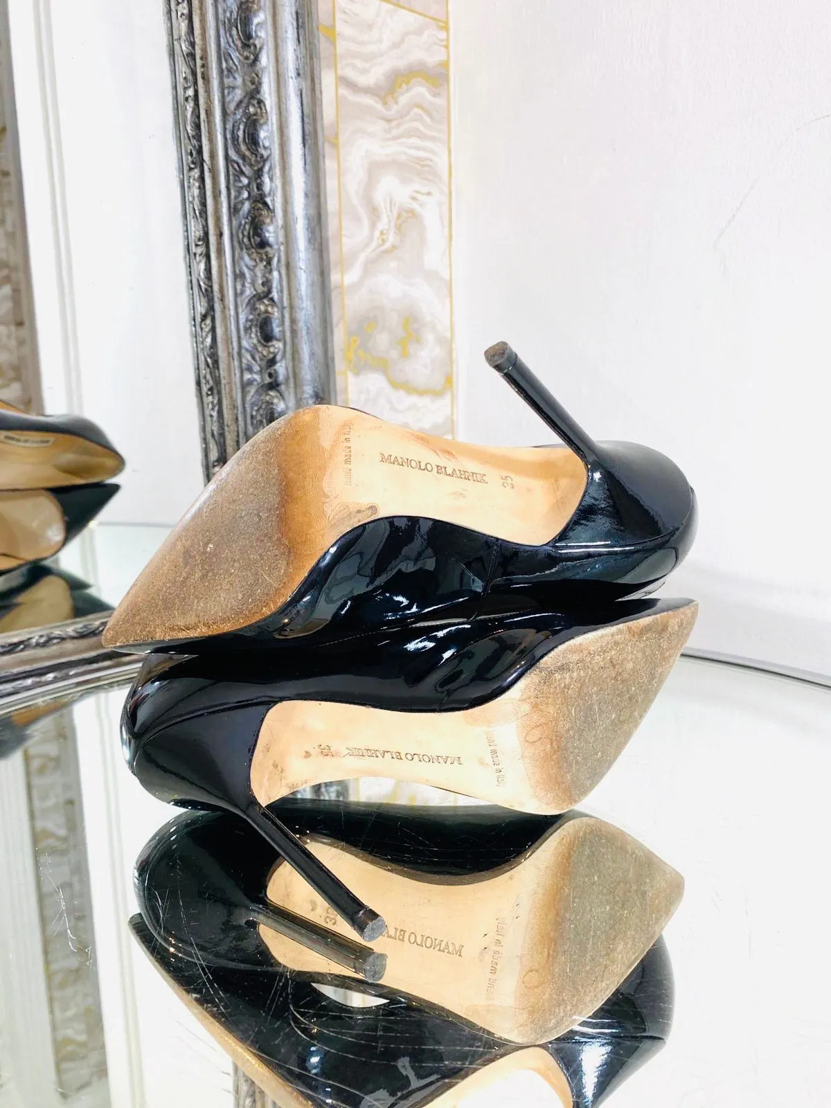 Manolo Blahnik Patent Leather Heels. Size 35.5