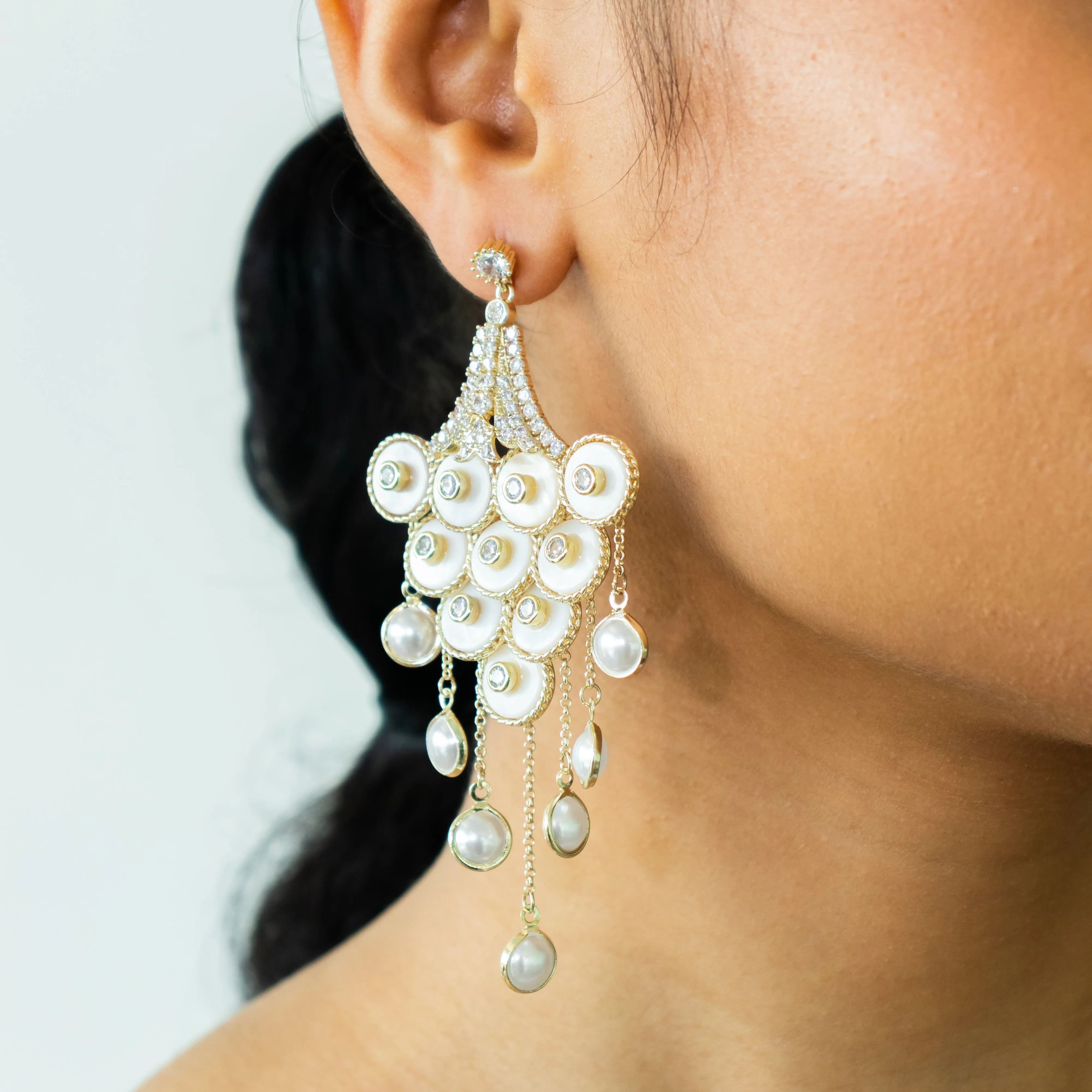 Studded Wheels Pearl Earrings