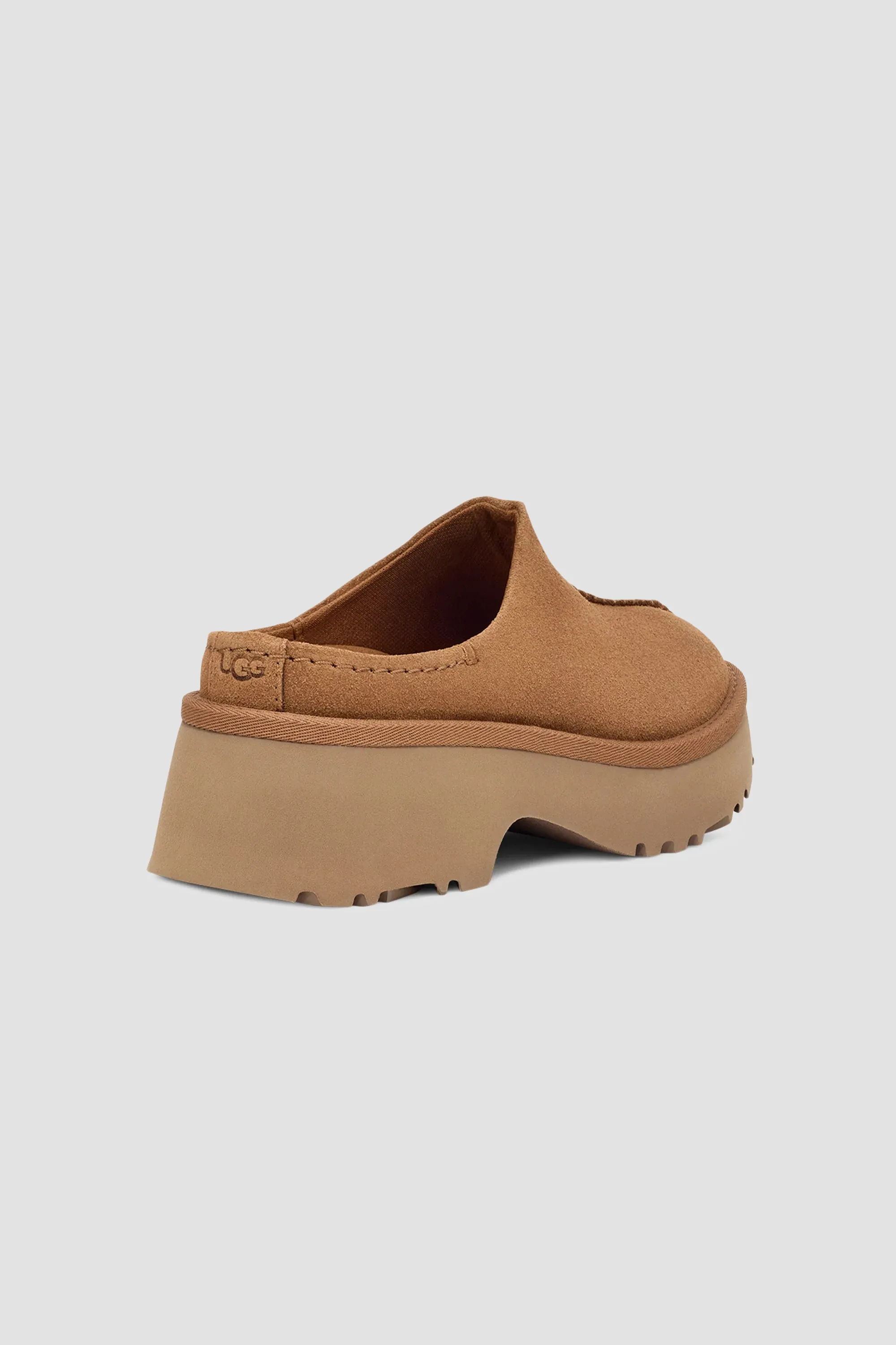 UGG Women's New Heights Clog in Chestnut