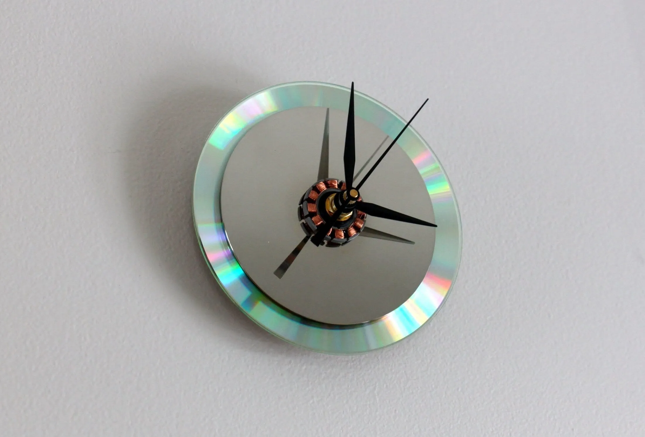 Upcycled Dual Disk Platter Hard Drive Wall & Desk Clock - Gift for geeks - gift for IT